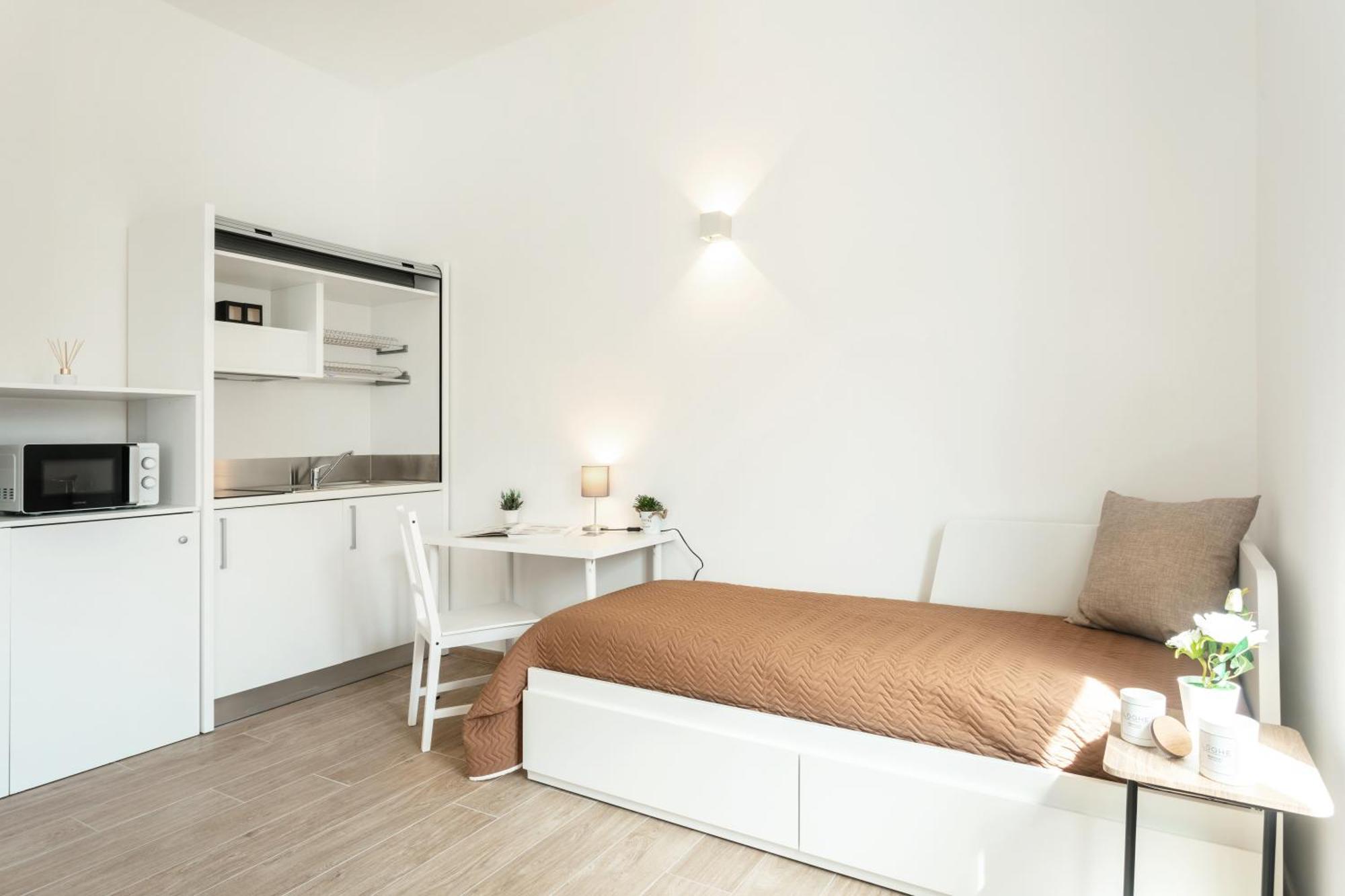 Lena'S Rooms Olbia Exteriör bild